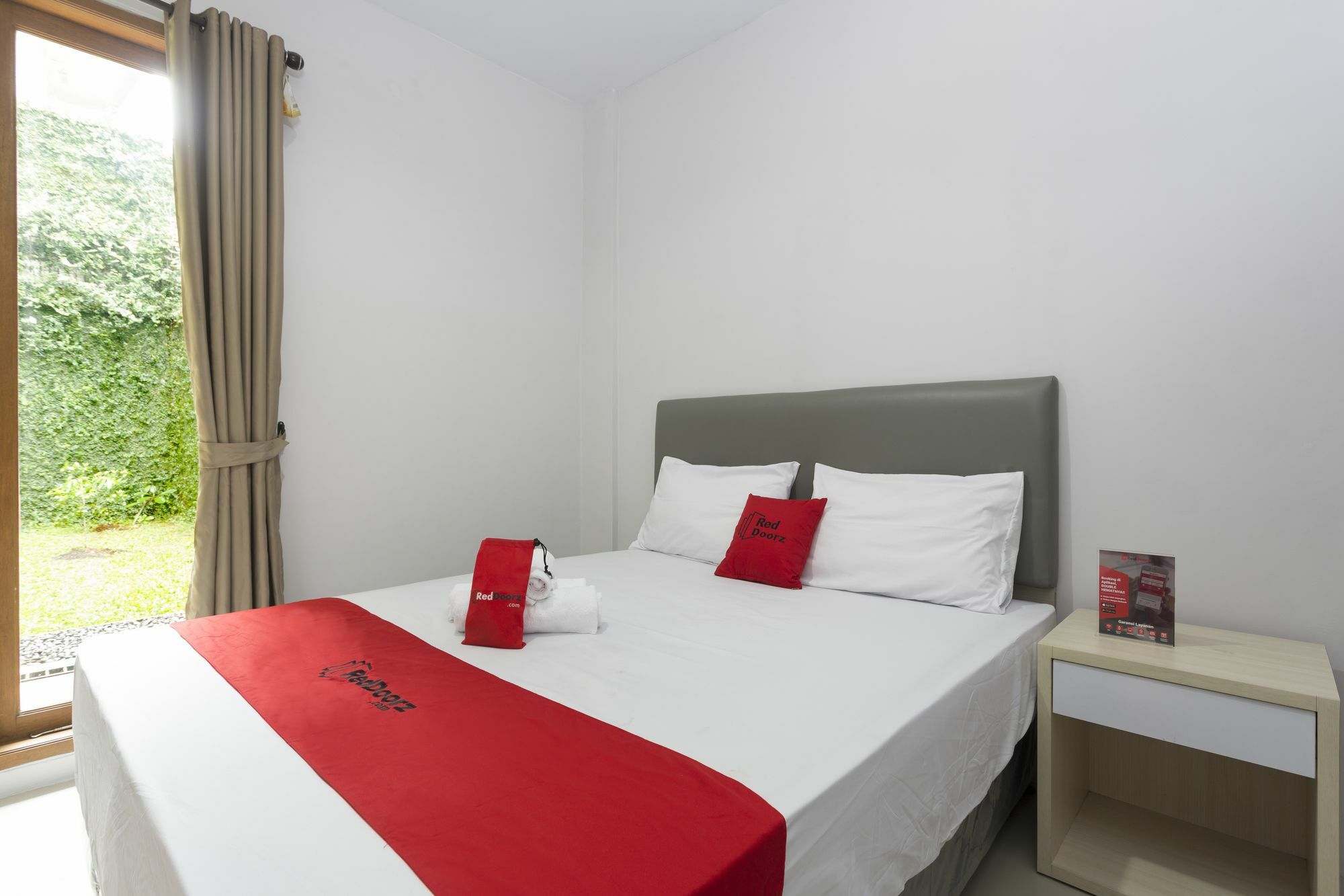 Reddoorz Plus Near Cilandak Town Square 2 Jakarta Eksteriør billede