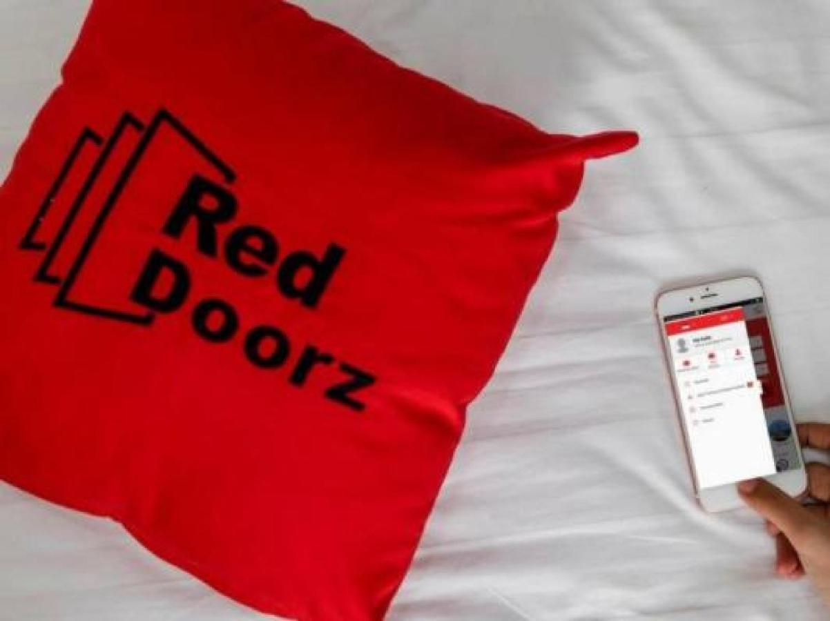 Reddoorz Plus Near Cilandak Town Square 2 Jakarta Eksteriør billede